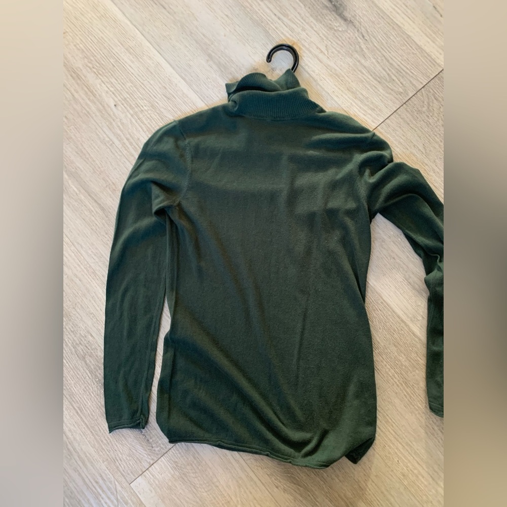 Merino Wool Turtle Neck Sweater in Medium